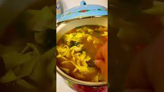 VLOG: HOMEMADE BONE BROTH & CHICKEN NOODLE SOUP