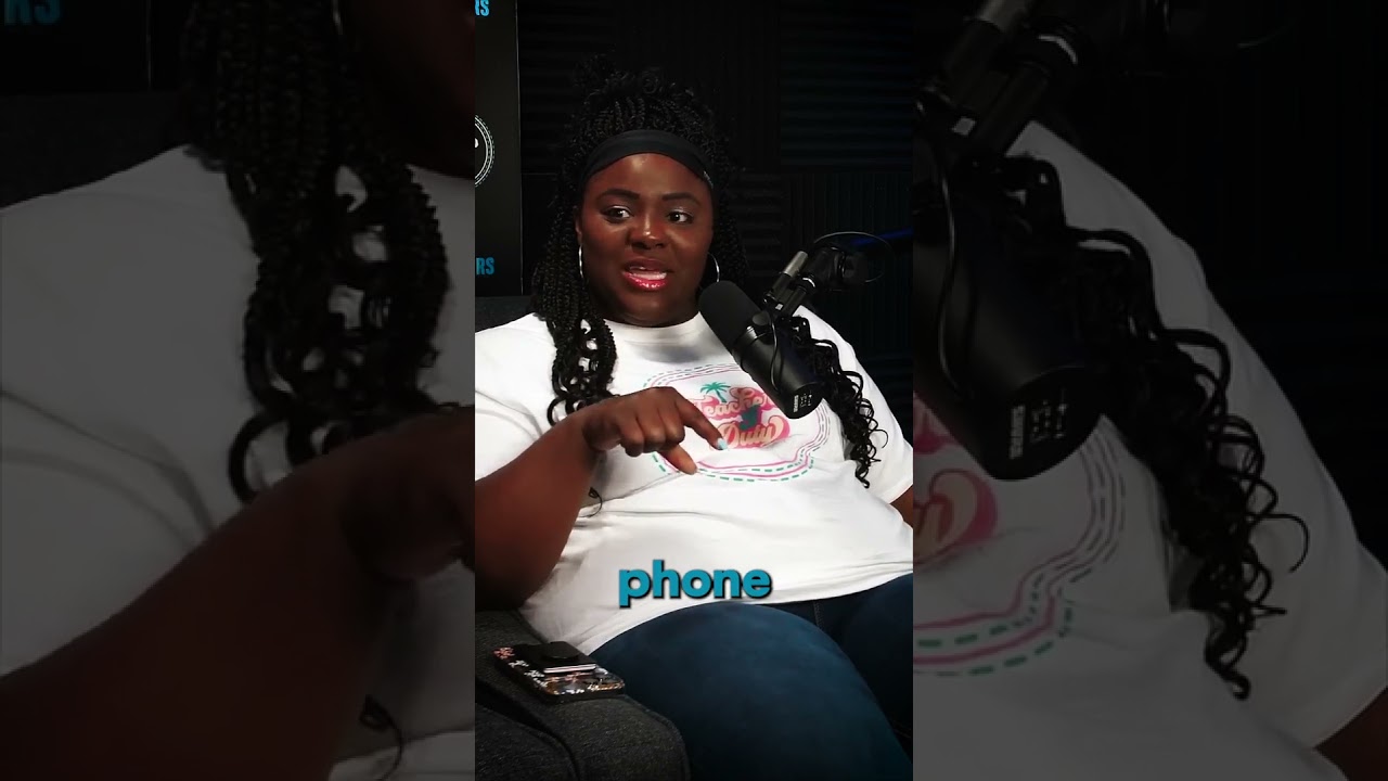 Teacher tells student to put away her phone but doesn't listen #teacher