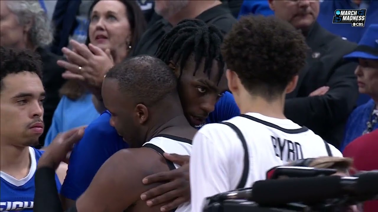 Adam Seiko and Arthur Kaluma embraced after the game ❤️