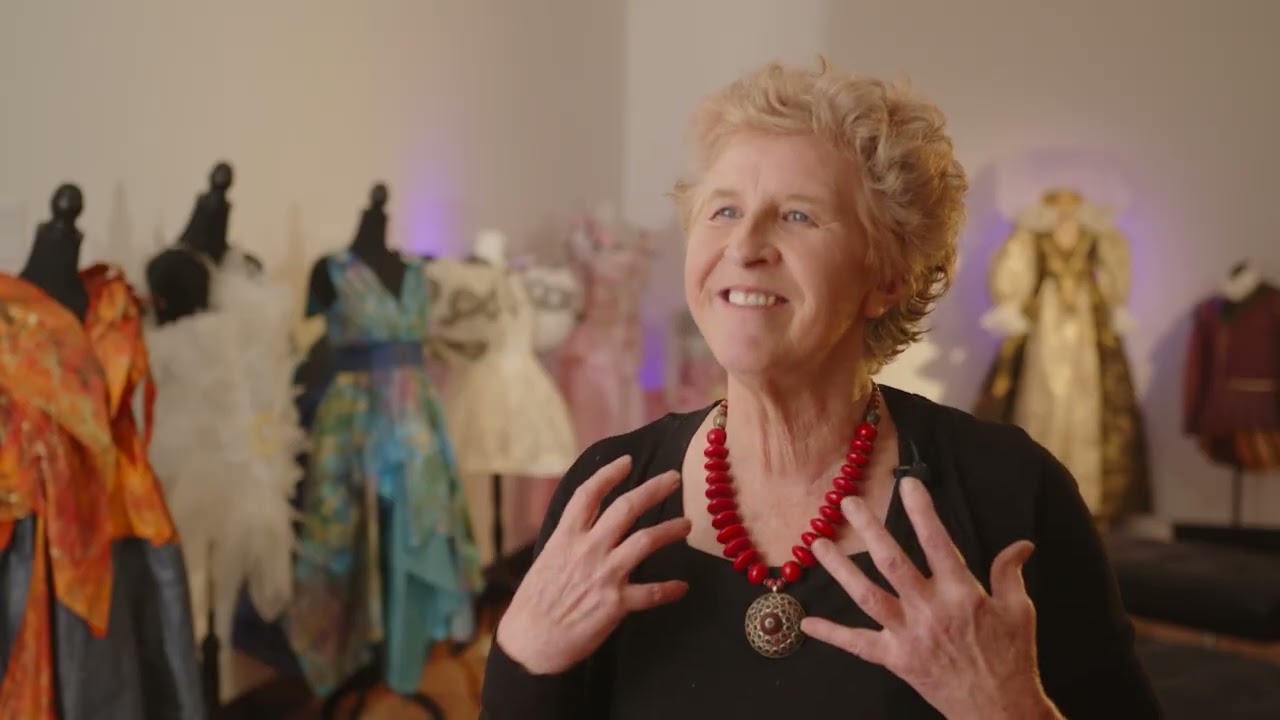 Stephanie Reynolds paper textile artist