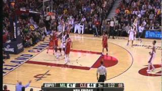 Shaq Jump Stop Middle