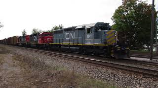 CN SD40-3 GTW 5947, CN SD38-2 EJE 666 hiss and pop while at Pavilion, MI