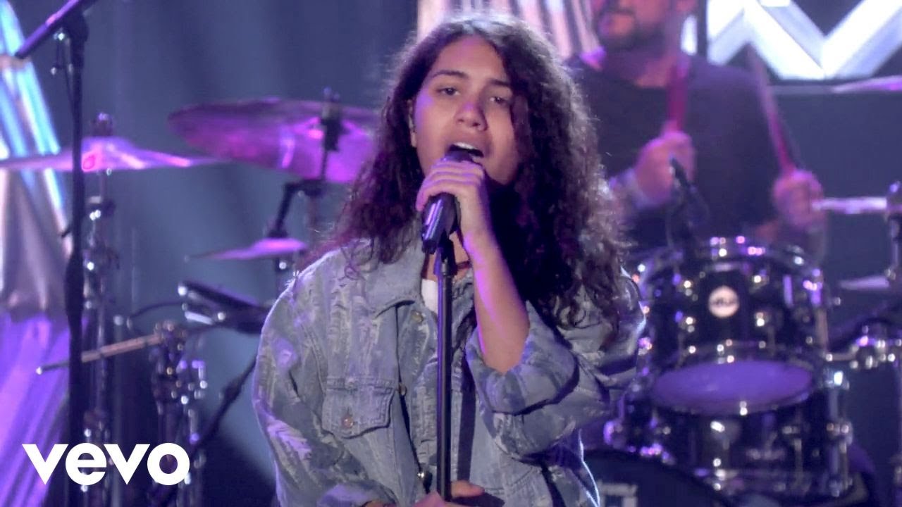 Alessia cara scars to your