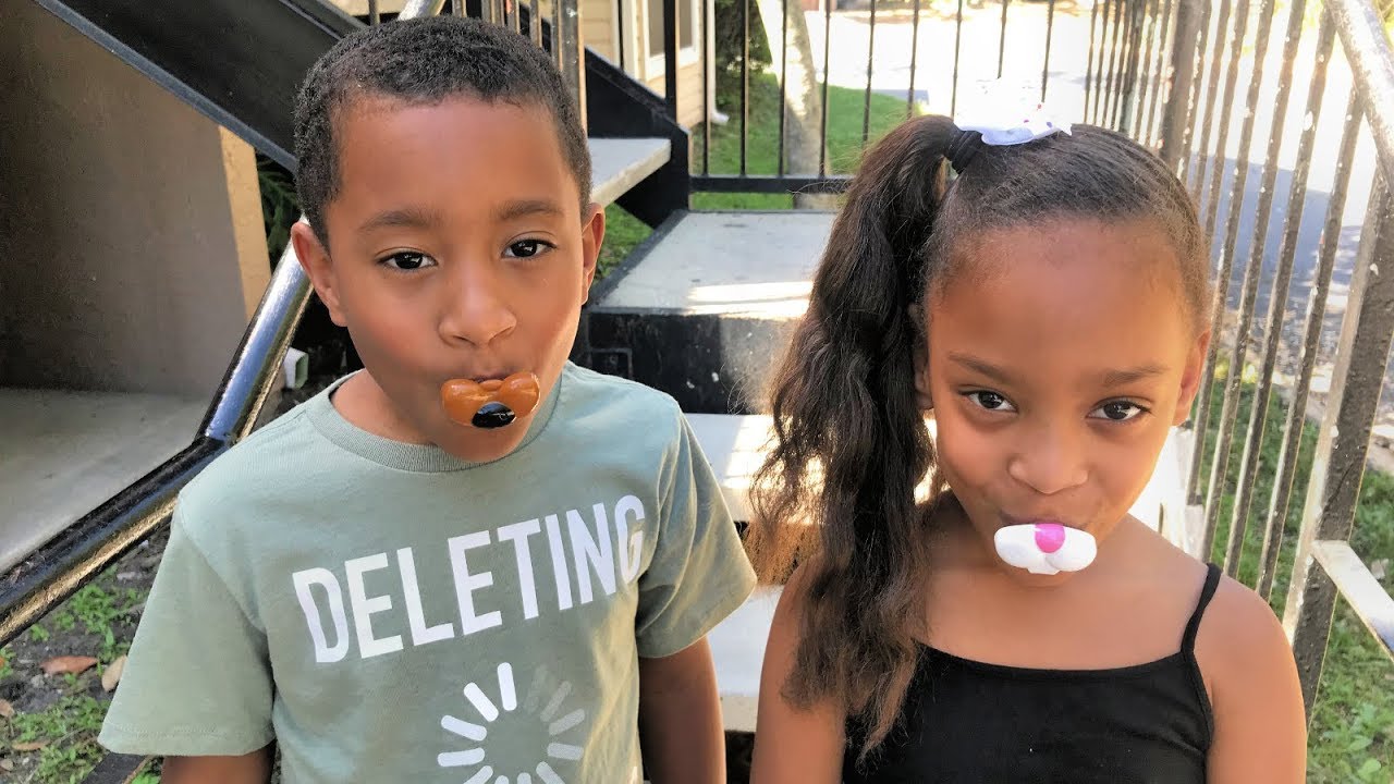 Flying Dollar Tree Kites 😊 YouTube