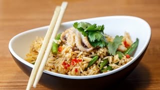 Жареный рис с морепродуктами – рецепт ресторана Meiwei Жареный рис с морепродуктами – рецепт ресторана Meiwei