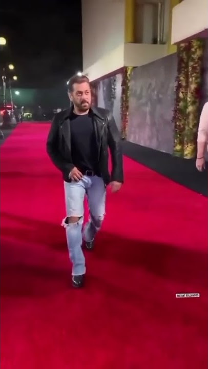 salman khan entry in #karanjohar #birthday #bollywood #salmankhan