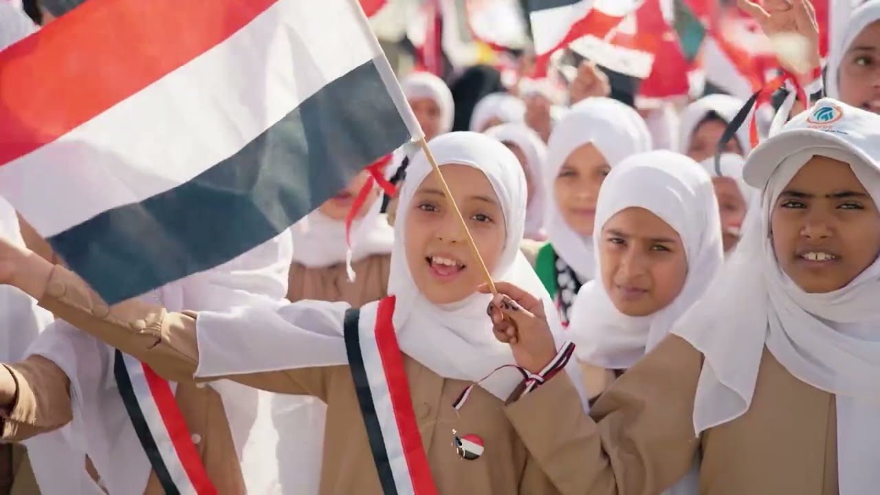 لبيك يا يمن - من العرض الكرنفالي لطالبات مدرسة نعمة رسام - تعز 