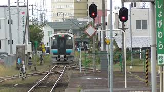 2023.10.22　JR五所川原駅　五能線 深浦行き到着【GV-E400系・2826D】　2023.10.22