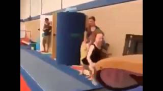 Se casser la gueule en gymnastique..