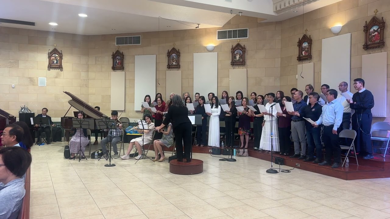 Lễ Dâng Khải Hoàn - Giang Ân - Ca Đoàn DCCT Houston