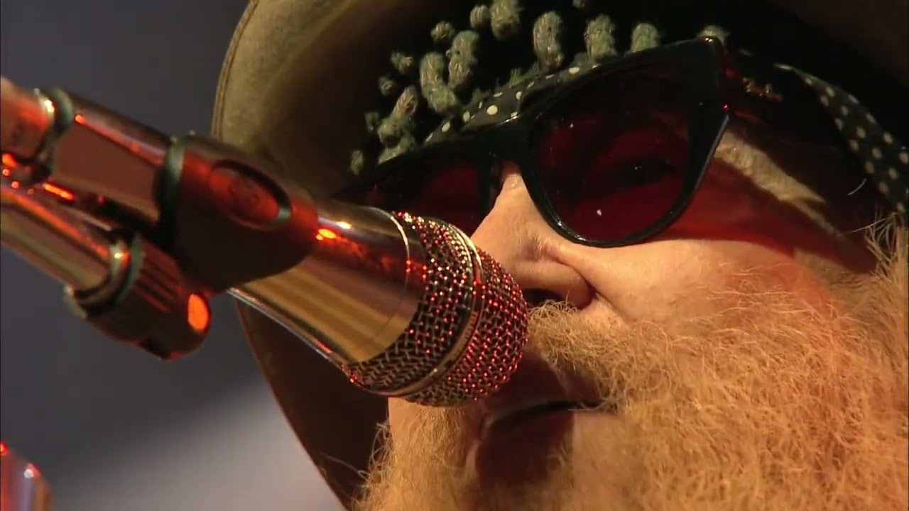 ZZ Top - Waitin' for the bus. Live at Montreux 2013 - YouTube