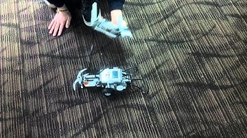 Lego nxt project:clawbot with remote