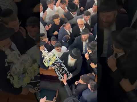 Thousands Attend Manchester Hachnasas Sefer Torah in Memory of Yom Kippur Terror Victims