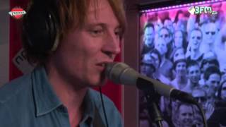 Video thumbnail of "Lucky Fonz III - 'Linde met een E' | Frank | 3FM"