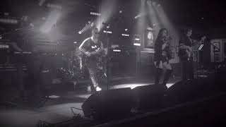 Download Lagu EVO - Las Vegas Band MP3 Download Lagu EVO - Las Vegas Band MP3