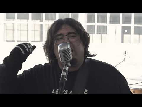 Новите Дрехи на Царя Безпорядък Official Video 