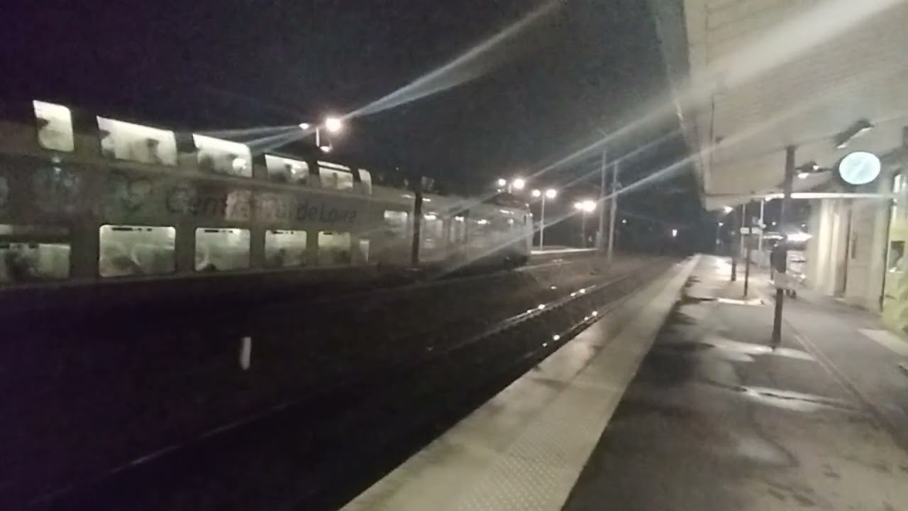 Omneo Premium Intercités En Gare de Cosne 