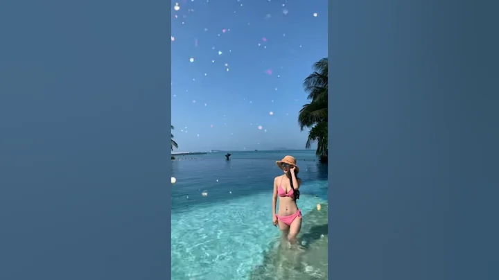 街拍美女 286 肤白貌美 性感抚媚 的小姐姐，我们一起去游泳吧 - 天天要闻