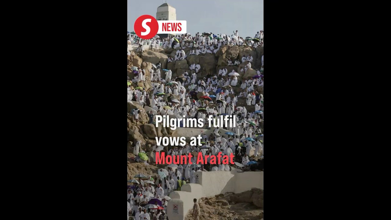 Pilgrims gather at Mount Arafat for sacred hajj ritual