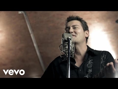 Adam Harvey – Stuck In The Middle #YouTube #Music #MusicVideos #YoutubeMusic