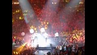 New Kids On The Block - Summertime (Live)