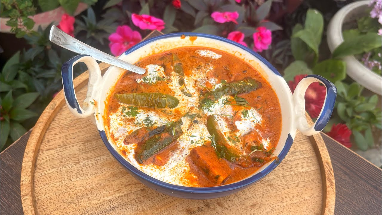 पनीर शिमला मिर्च 🫑 की रेसिपी रेस्टोरेंट स्टाईल एक￼￼ नए स्वाद के साथ बनाई ।