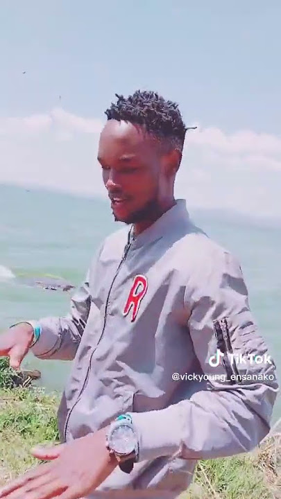 Vicky Young doing best TikTok challenge egento ekiya #music #piano #egentoekiya #kingmosw