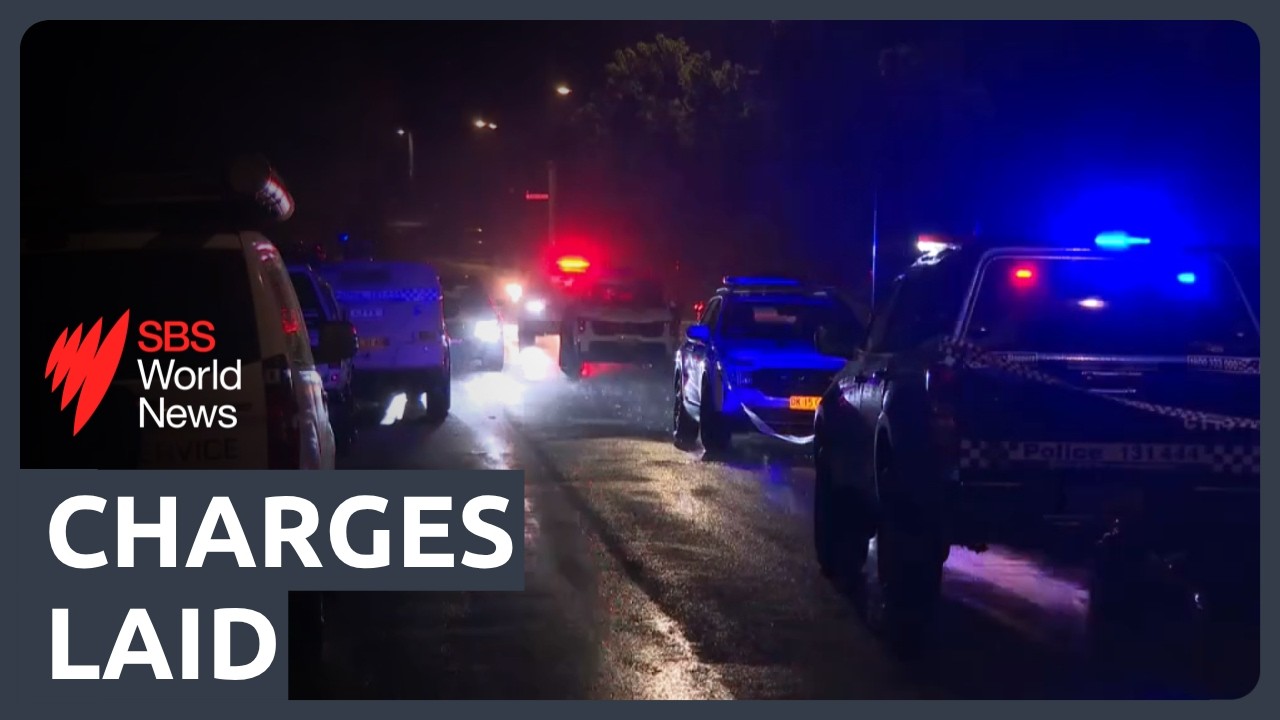 Police charge man with triple murder, after bodies found in Sydney home