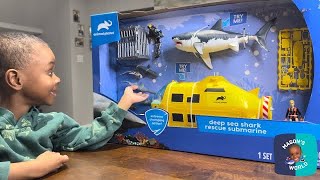 Deep Sea Shark Rescue Submarine - Toy Review - Animal Planet - Great White Shark Playset