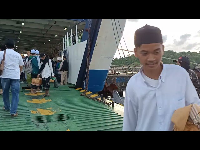 PUJA  SANTRI PONPES SAL_ SYAF  SUKOREJO,RAYON KANGEAN TAHUN 2022 class=