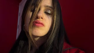 Gözler Üzeri̇mde Deği̇l.