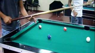 Club Codetel Jugando billar