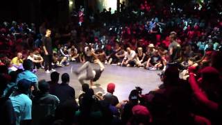 World Bboy Classic 2010 - final - Keebs & Thesis vs Lamine & Lil G