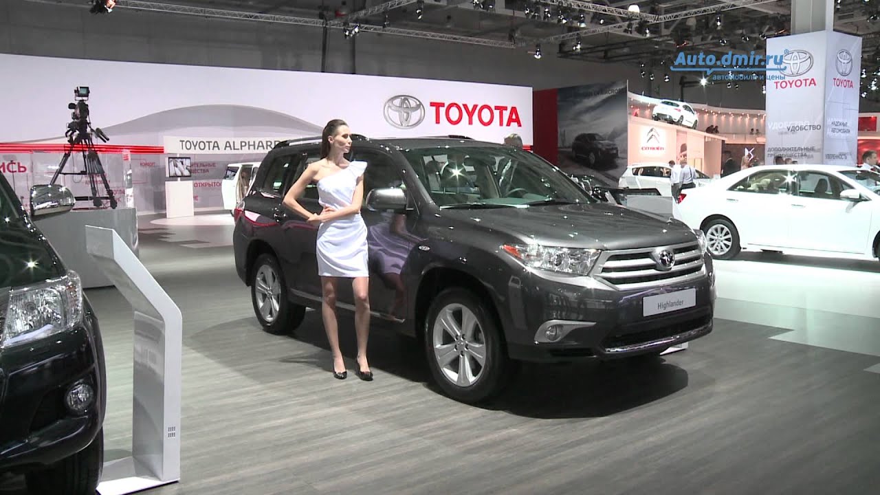 Стенд Toyota на Московском автосалоне 2012