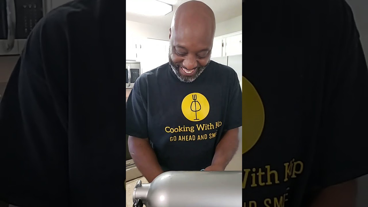 Mom's Cooking Tea Cakes