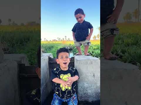 واحد جاي ف ضهرك