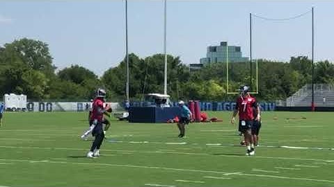 Marcus Mariota in individual work