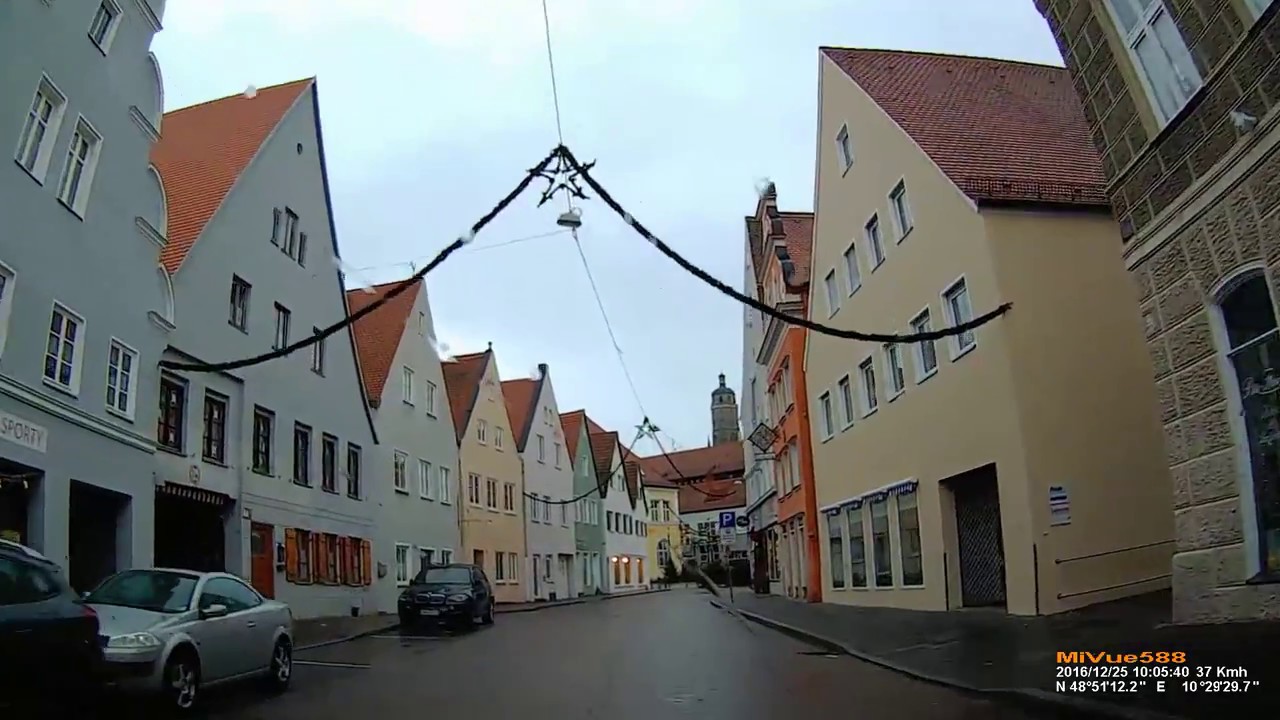 D: Große Kreisstadt Nördlingen. Landkreis Donau-Ries. Fahrt durch die Stadt. Dezember 2016