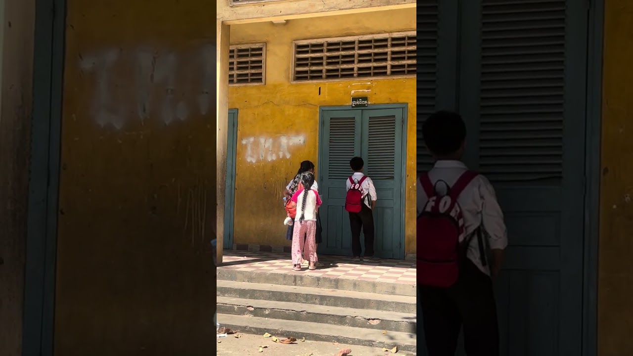 កូនស្រីទៅរៀនថ្ងៃចូលឆ្នាំចិន