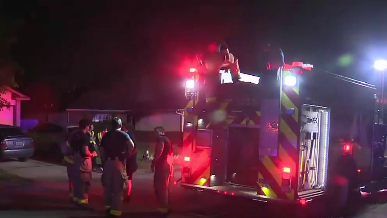 2 cats killed, family displaced after house fire on West Side, SAFD ...