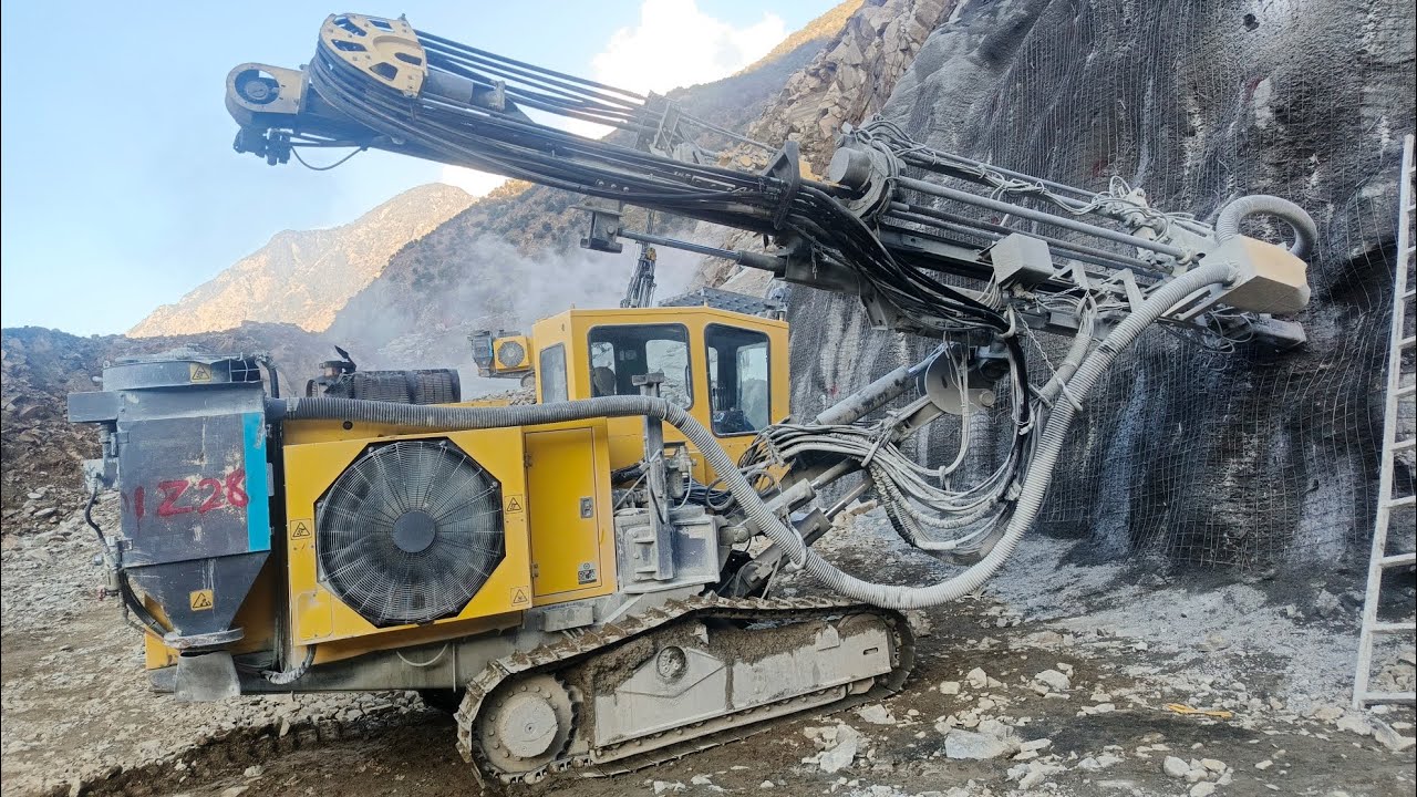 T25 rig #Rock boult drilling# 6meter rock boult#exvater 