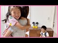 【兄弟喧嘩】ママの取り合いで泣いたり笑ったり大変すぎ😩小学生でも抱っこ最強！