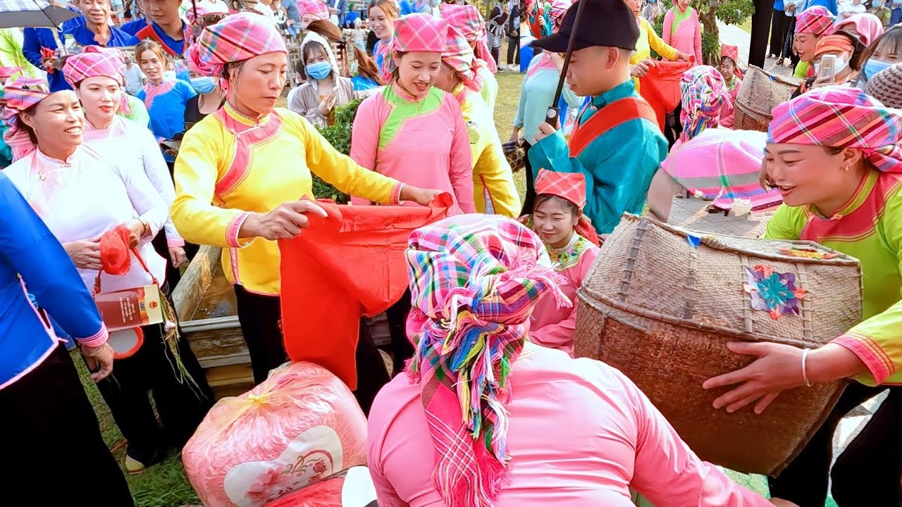 ĐÁM CƯỚI DÂN TỘC GIÁY LAI CHÂU