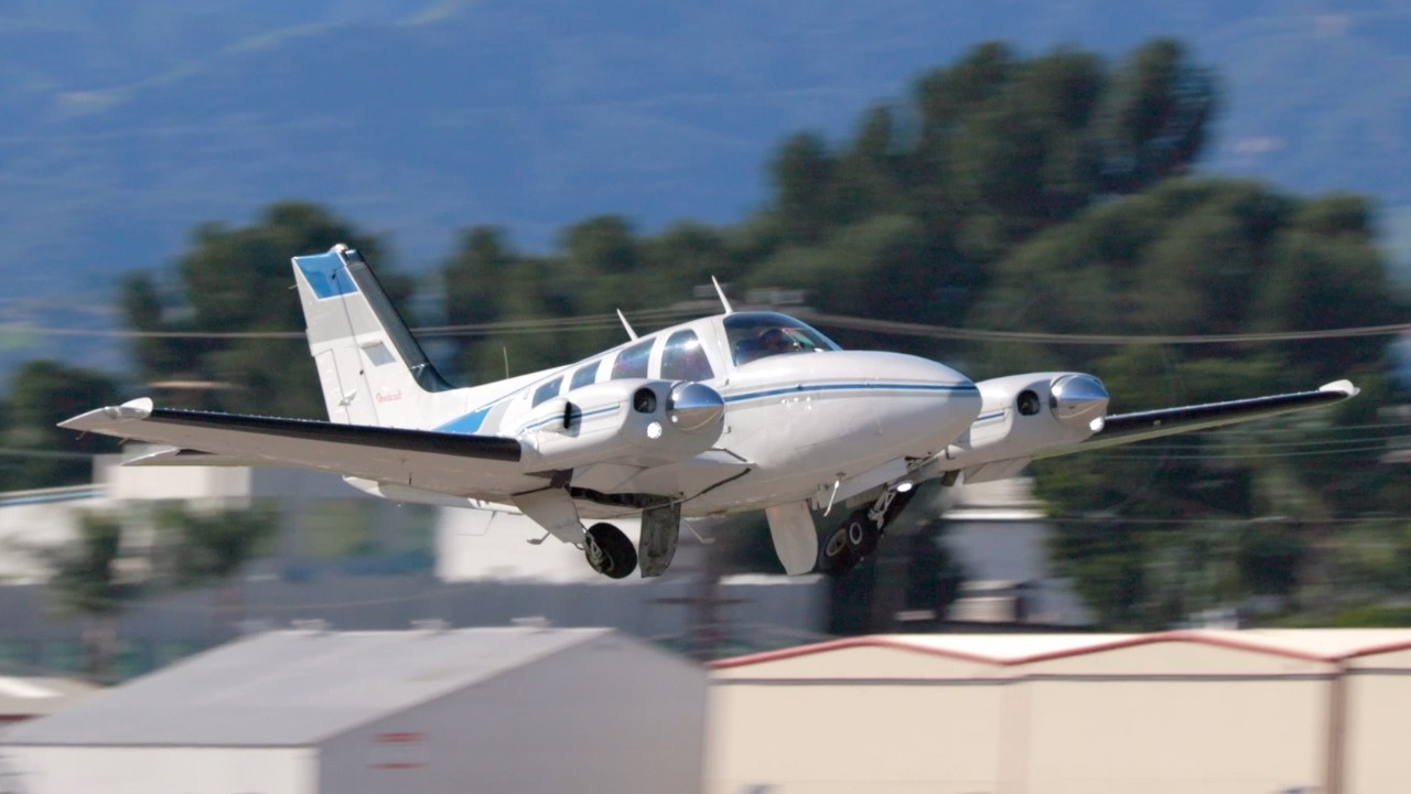 Amazing Small Plane Action at Van Nuys Airport! ✈️ Takeoffs & Landings Up Close