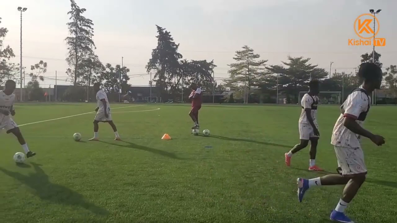 SIMBA KUSEMA UKWELI BALAA LAO ZITO,ANGALIA WACHEZAJI WAPYA WAKIKARIBISWA KIBINGWA MAZOEZINI,BURUDANI
