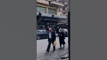 أوراق الشجر بدأت تتساقط ربما عاد الخريف اكسبلور 