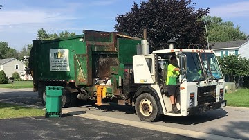 Waste Management Mack LE Labrie Cool Hand Garbage Truck Packing Heavy Bulk + More at 5pm