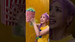 Take it quickly before Jinu sees us! #kpop #jinu #abby #mira#rumi #zoey #mystery