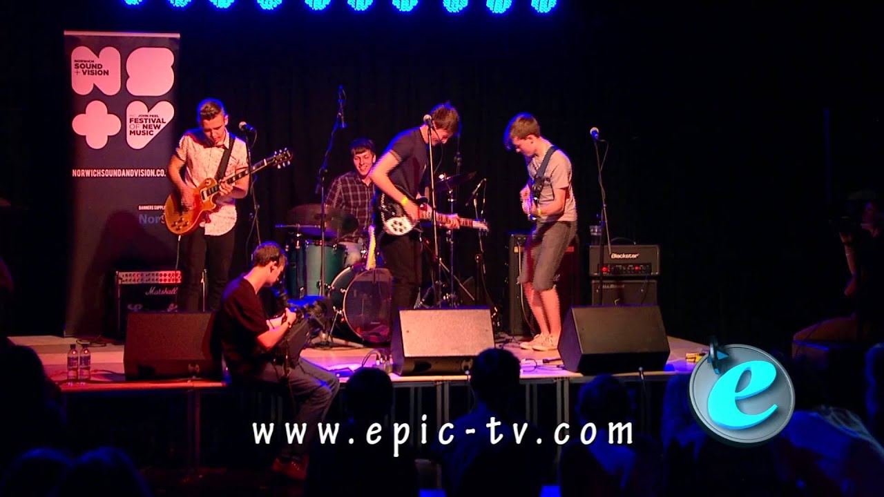 Montagues & Capulets - Life of Lies. Live at Epic Studios. video phone beyonce mp3