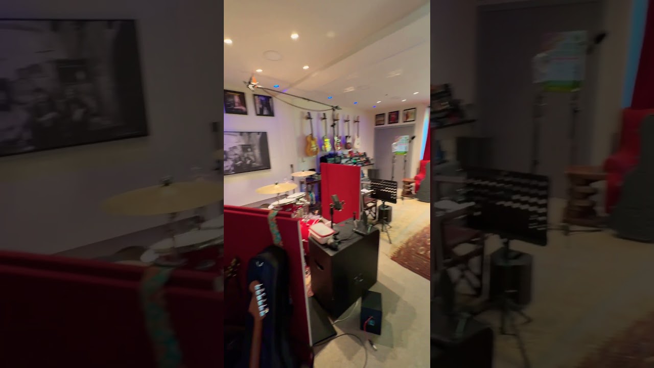 A walk through one of my favourite studios, Mill Farm Music! 